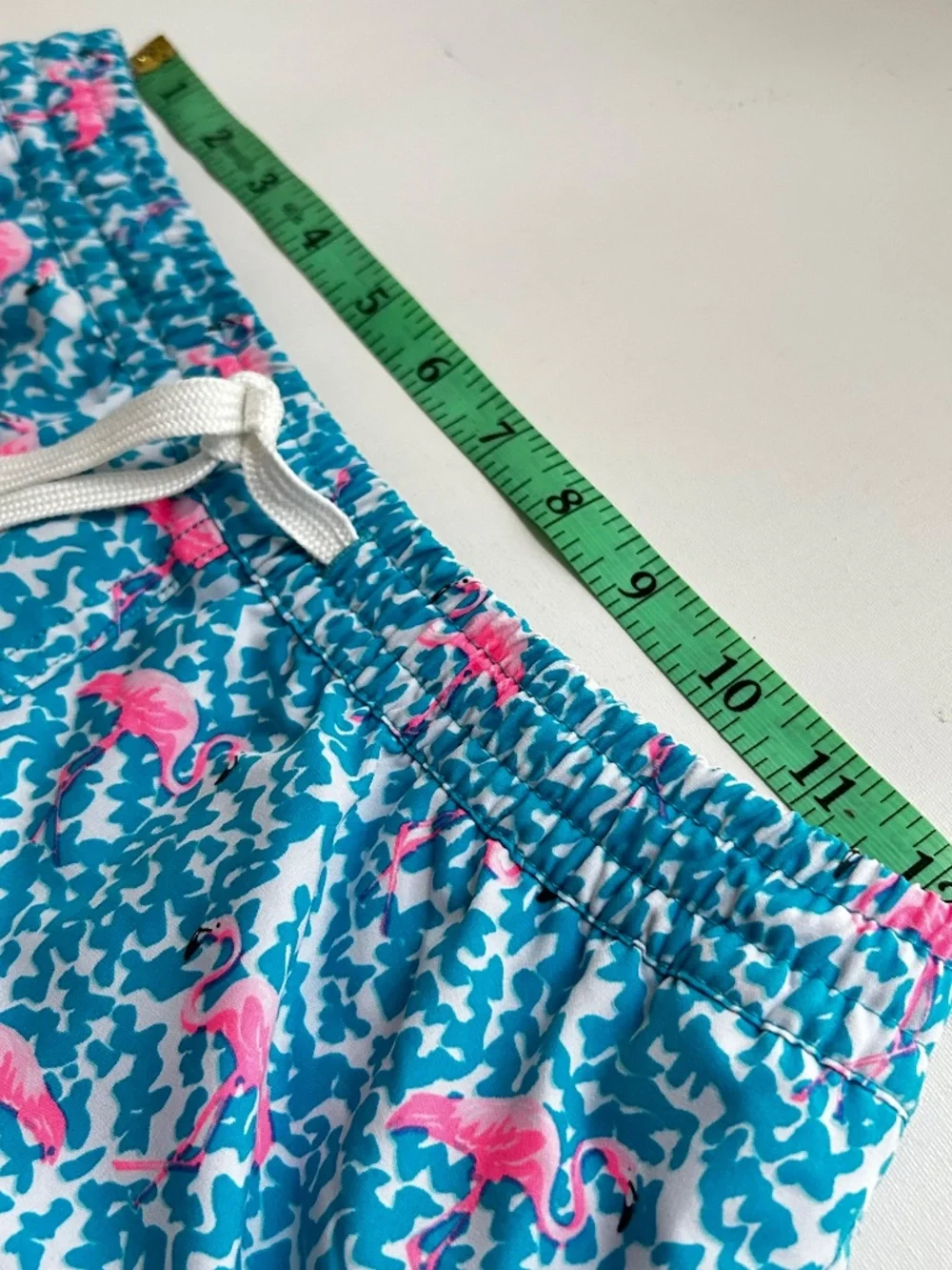 Chubbies The Domingos Flamingos Boys Swim Trunks Youth M 10/12 Mesh Lined